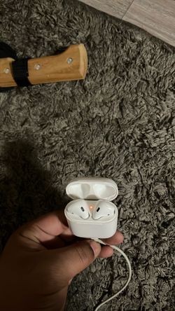 Apple AirPods with Charging Case