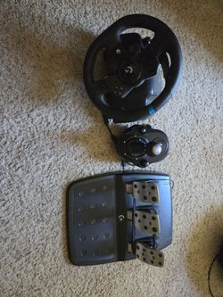 Logitech G920 Racing Wheel with Pedals and Shifter