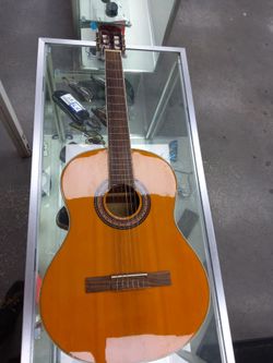 Classical Acoustic Guitar Natural Finish
