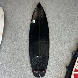 Surfboard 5’9