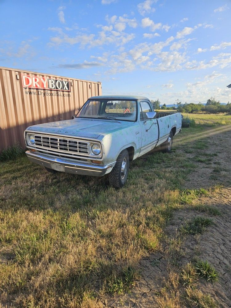 1976 DODGE D-200