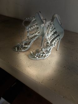Size 7 Fashion Heels 