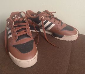 Adidas Rivalry Low JH7145 Men’s Size 10 Core Black/Wonder Beige/Preloved Brown Leather Sneakers