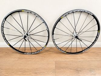 Mavic Ksyrium SR 700c Wheelset – Rim Brake –  very good condition