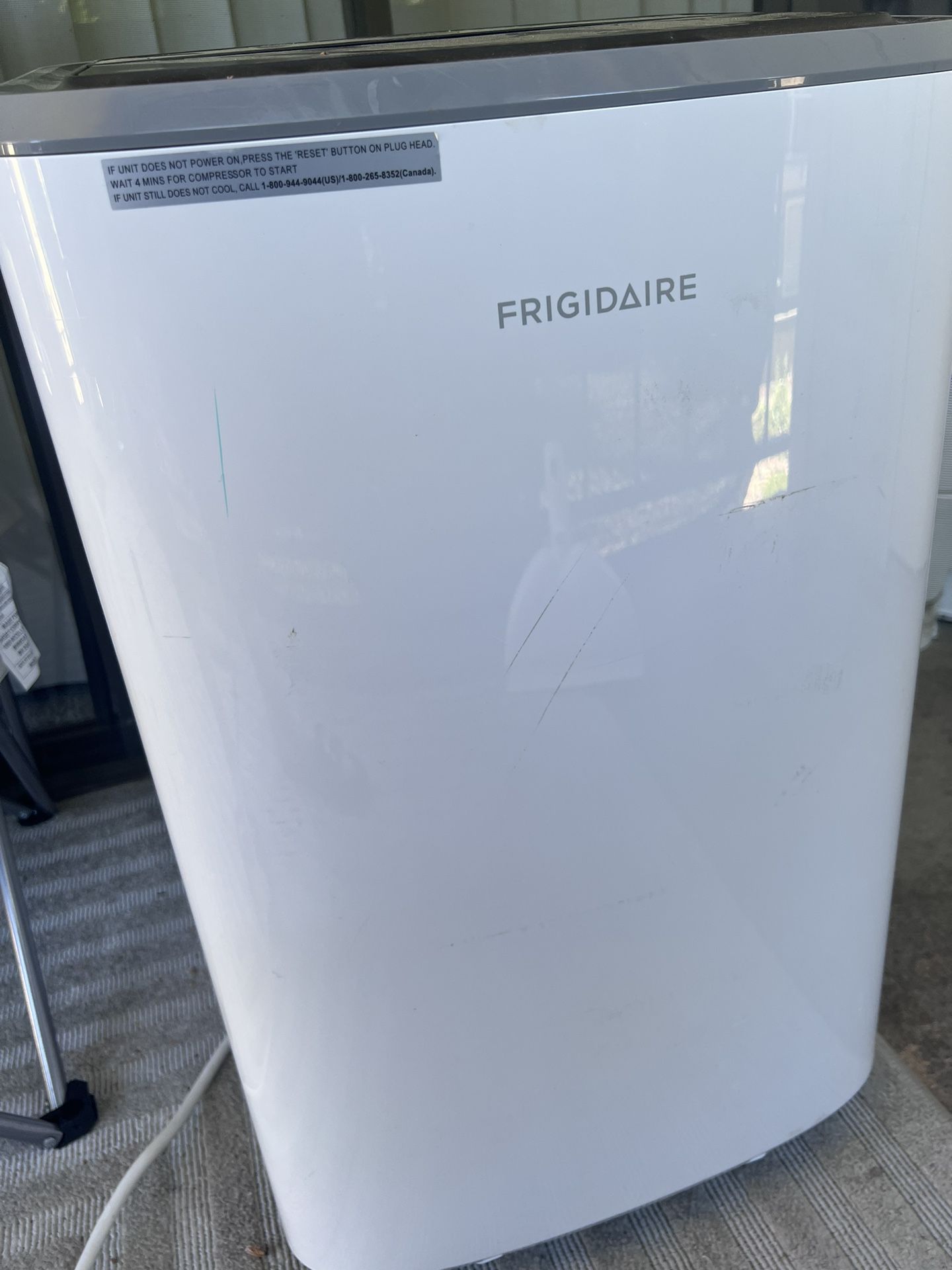 Frigidaire 3-in-1 Connected Portable Room Air Conditioner 12,000 BTU WiFi Enabled 9/10 Used
