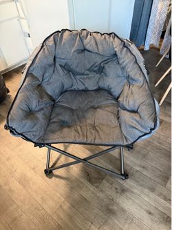 XL folding chair