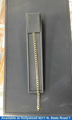 Bracelet - Yellow Gold 10k (.417) 4.6 grams 8 inch