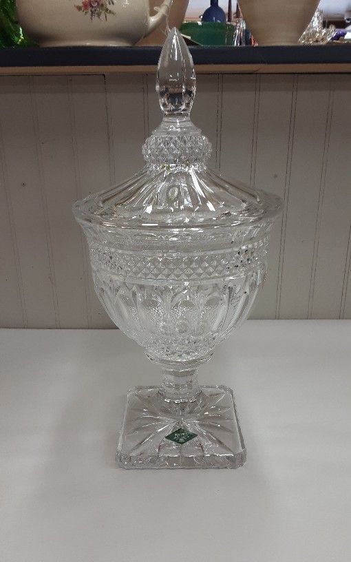 Shannon Lead Crystal- Located In Shelton 