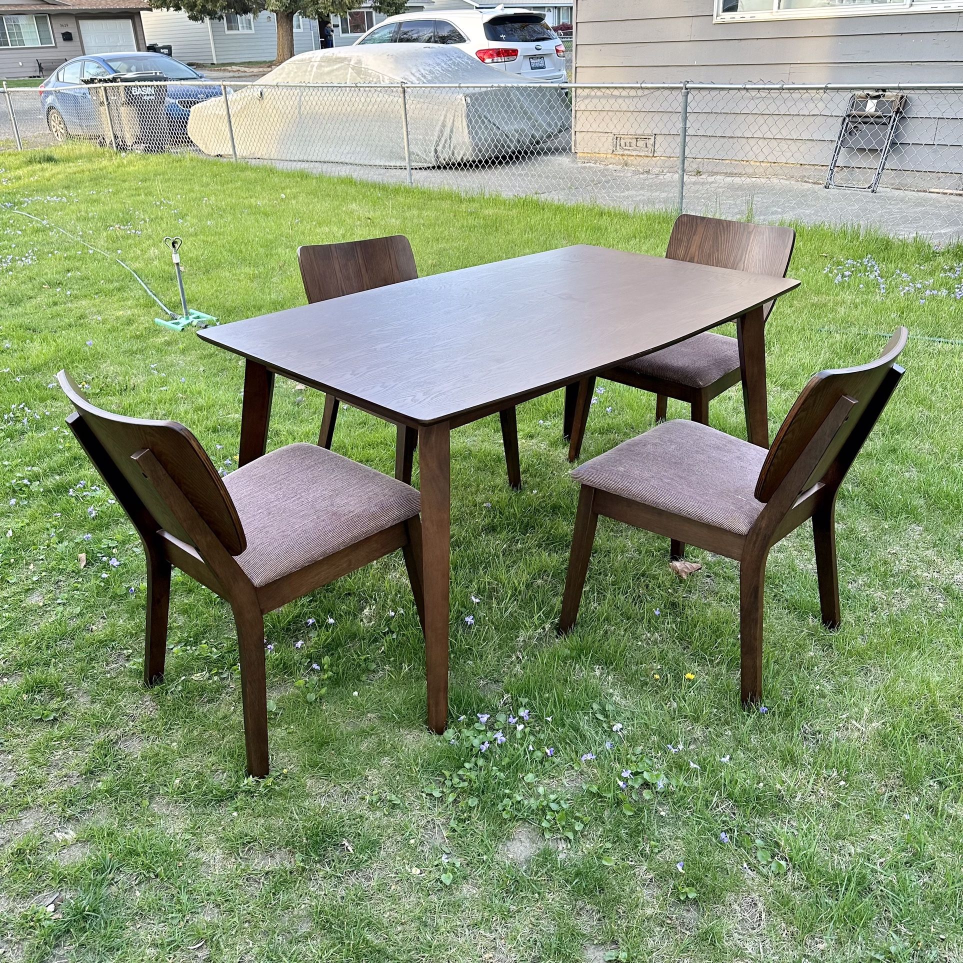 4 Chair Dining Table