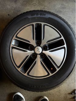 Kia Optima Rim & Tires