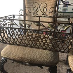 Household iron basket