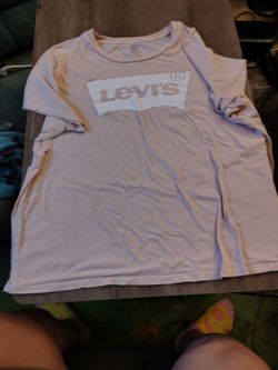 Women's Pink Levi's T-shirt