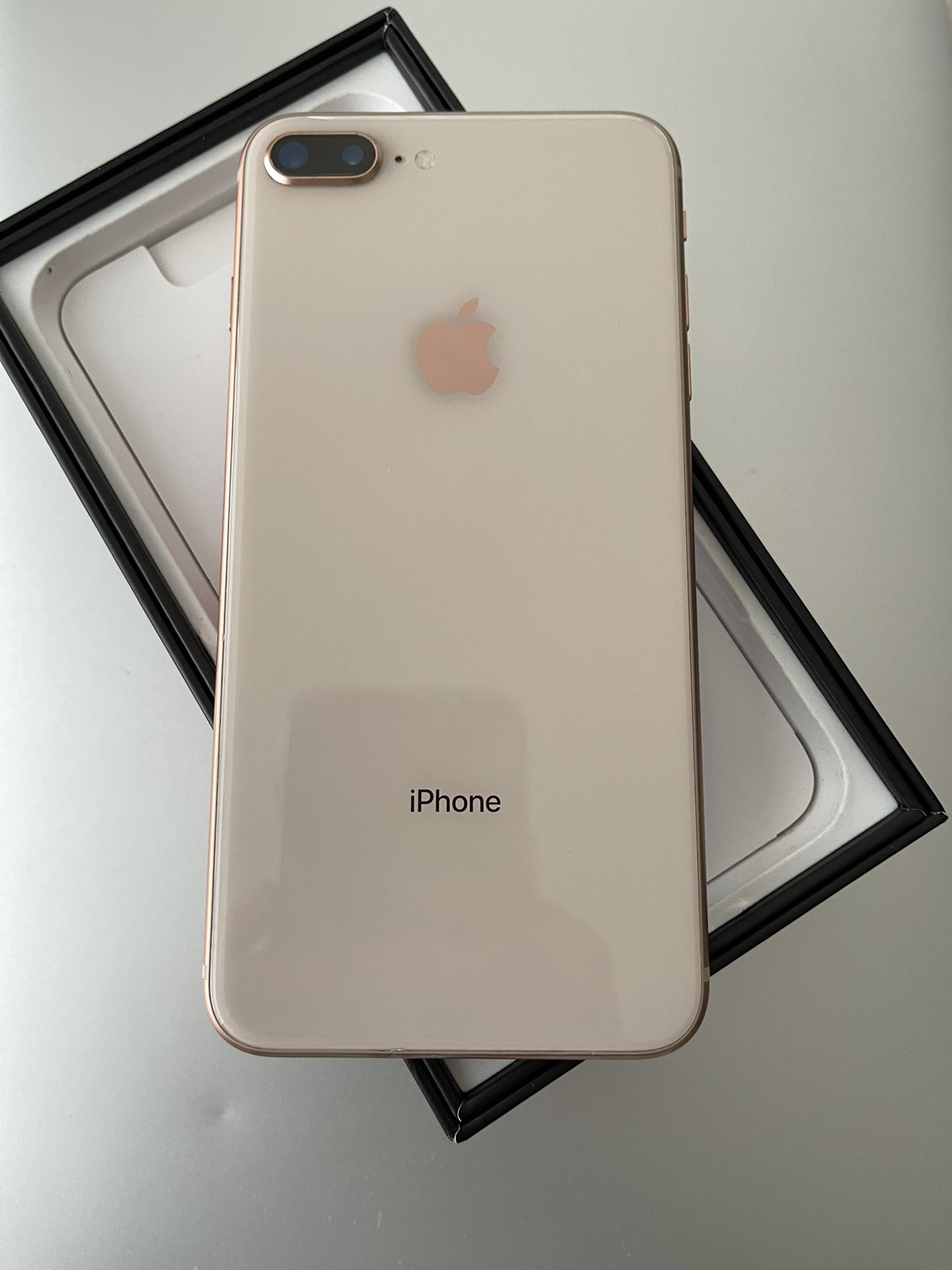 Iphone 8+ Plus 64GB GOLD ANY CARRIER