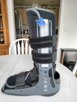 Brand New Left Medical Walking Boot Size Large 