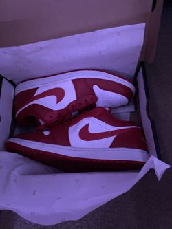 Nike Air Jordan 1 Low- Cardinal Red