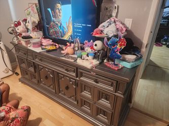 8 Drawer Dresser