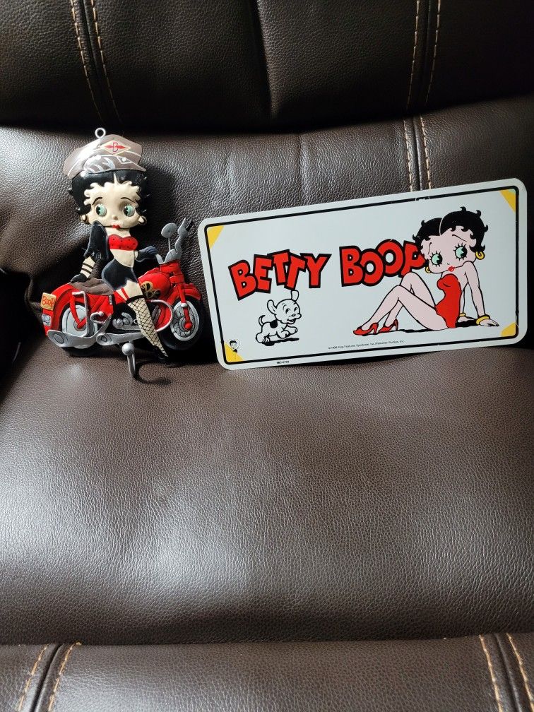 2 Betty Boop Items