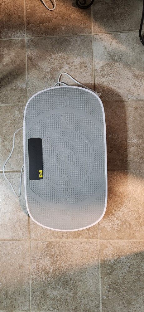 Merach Vibration Plate Exercise Machine