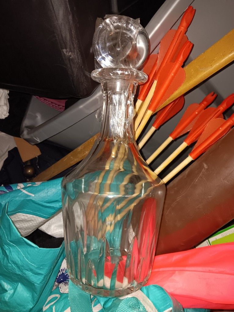BACCARAT CRYSTAL DECANTER