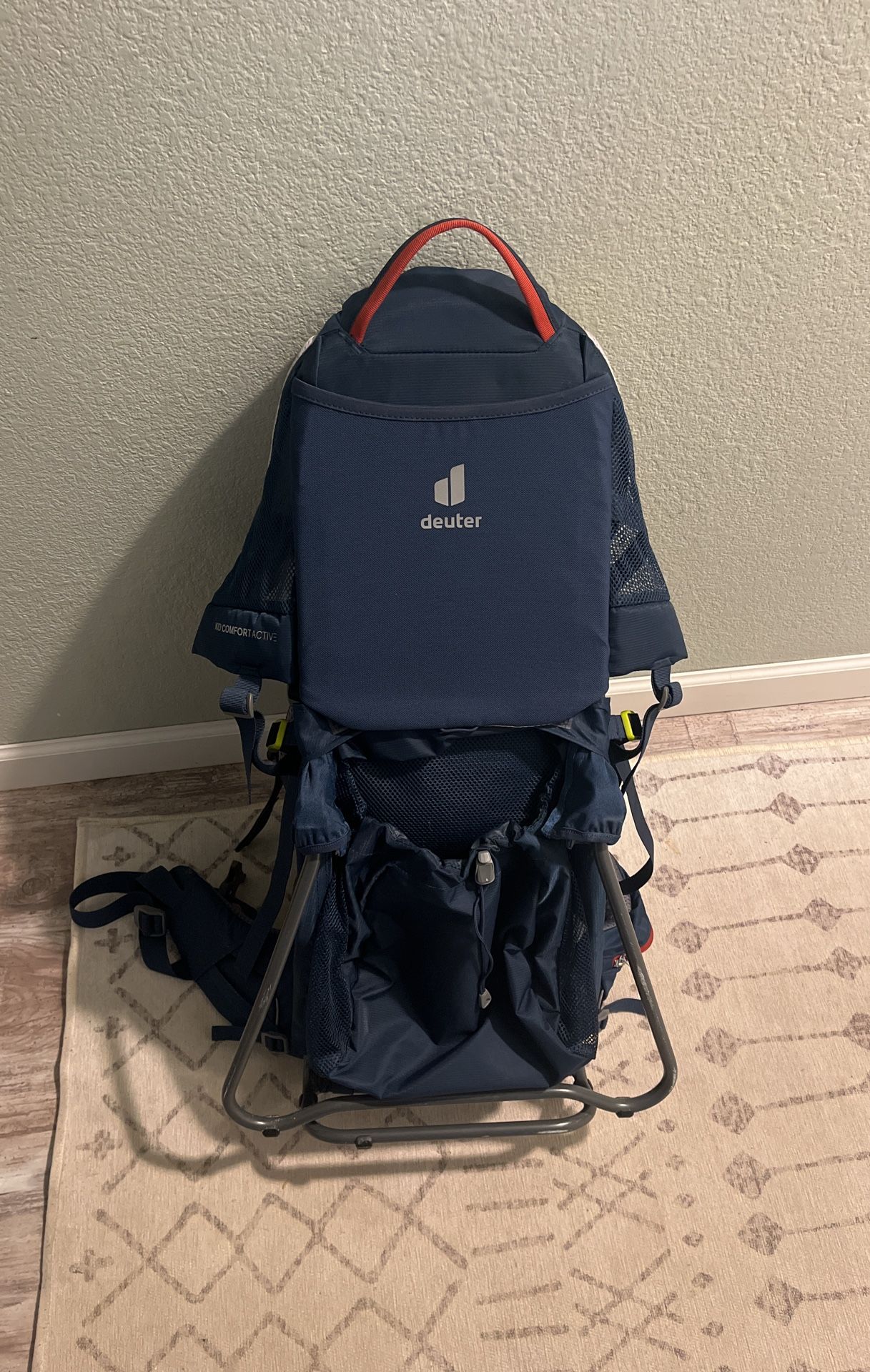Like New Deuter Kid Comfort Active