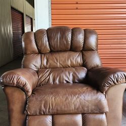 Large La-Z-Boy Rocker Recliner Chair FREE DELIVERY