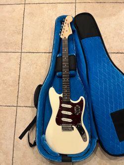 Squier Paranormal Cyclone w/ Reunion Blues Hardshell Case (Brand New)