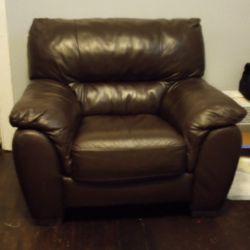 Large Brown Leather Sitting Chair