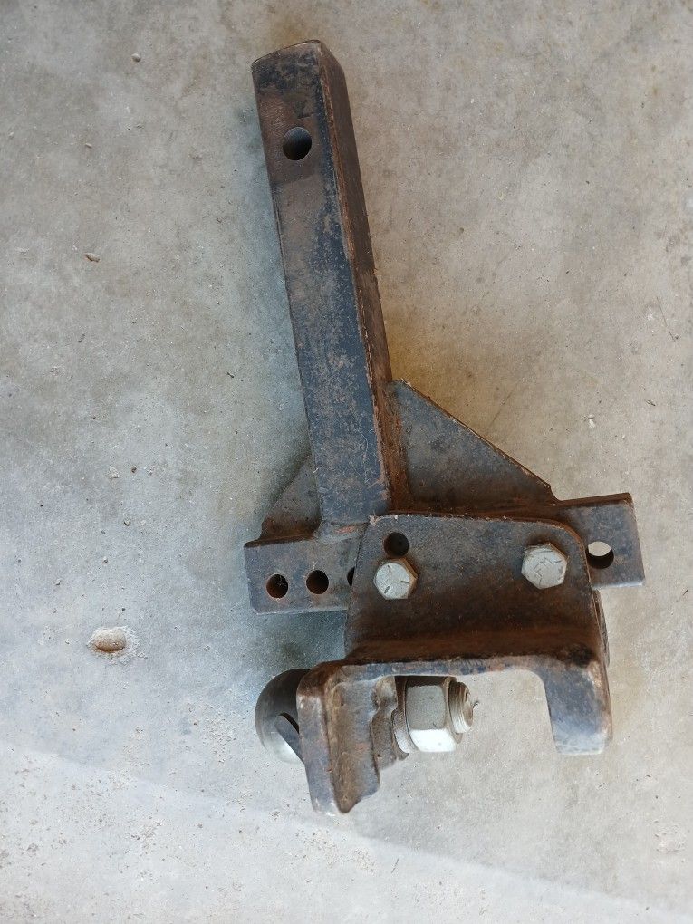 Adjustable Trailer Hitch