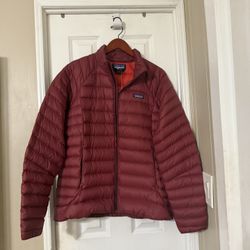 Women’s Patagonia  Down Sweater Jacket Size XL