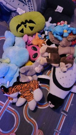 Large Lot of Stuffed Animal Plush Toys