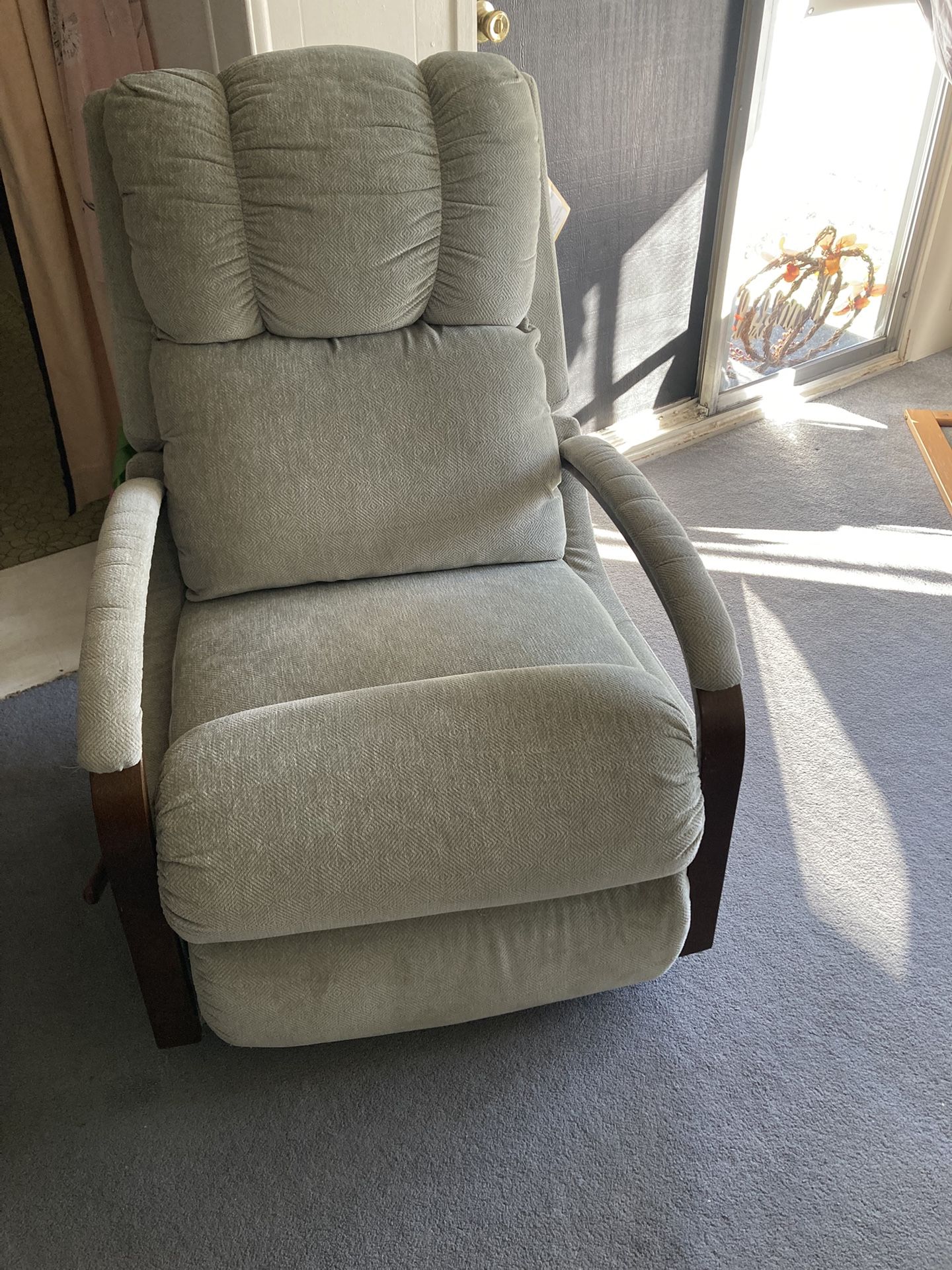 LA-Z-BOY Harbor Town Wall Recliner