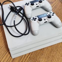 PS4 Pro 