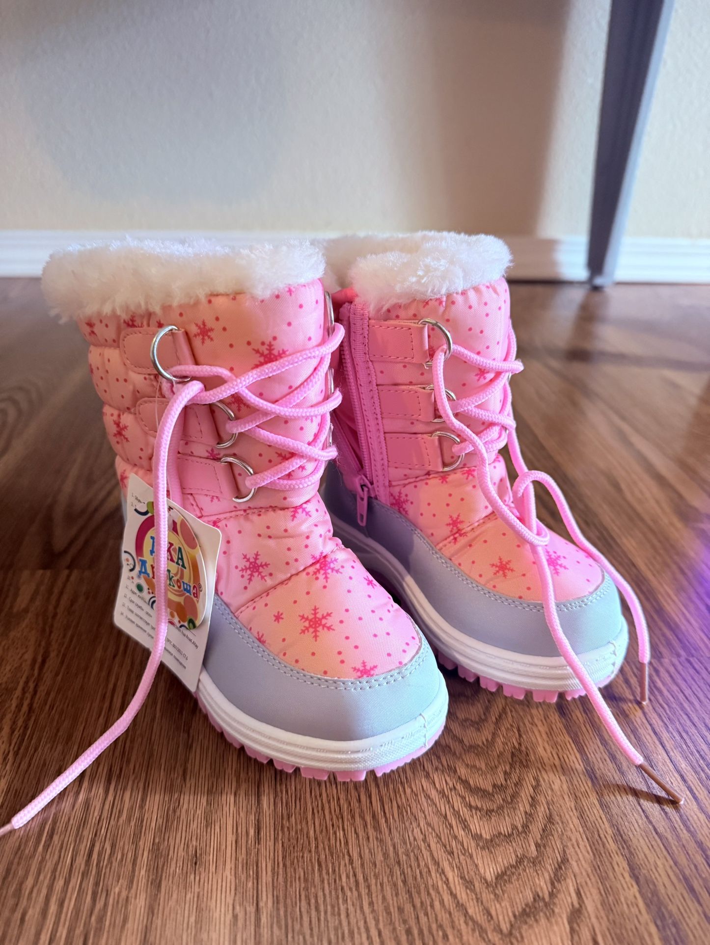 Toddler Girl Snow Boots 7/8c