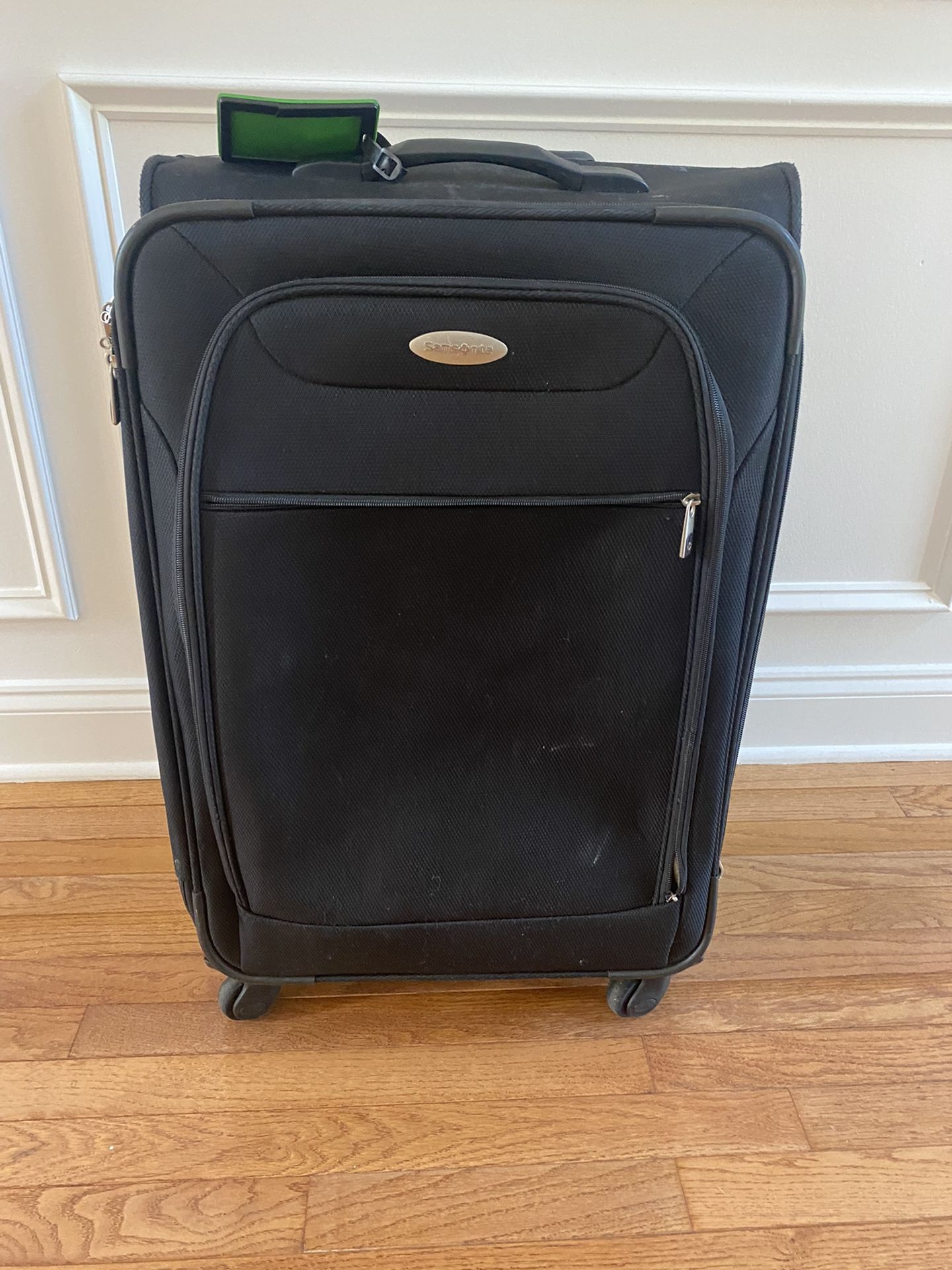 Samonite Luggage (Large Black Canvas)