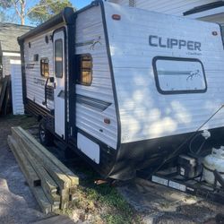 No Title  2018 Clipper 17HB