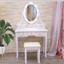 Girls Makeup Vanity