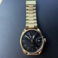 44mm diesel gold watch