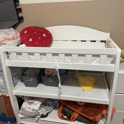 Gently Used Baby Changing Table W Mattress Pad