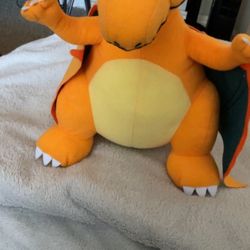 Pokémon Plushies Charizard, Sleeping Charizard And Squirtle