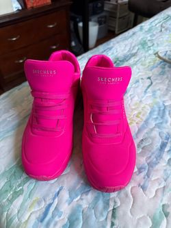 Skechers Street Uno Night Shades Hot Pink Sneakers - Size 9 (73667/HTPK)⁠