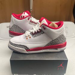 Jordan 3 Cardinal (GS) Size 6Y