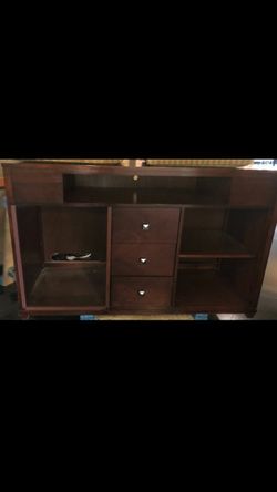 Dresser