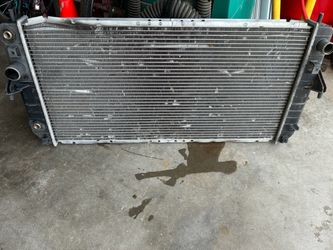 Radiator and electric fans 99 Cadillac