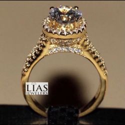 New 18k Yellow Gold Engagement Ring 