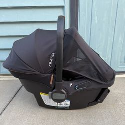 Nuna Pipa Urbn infant car seat