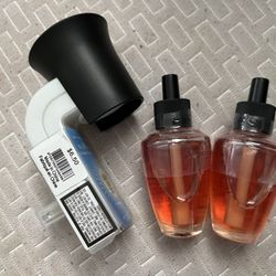 Bath and Bodyworks, new wallflower, plug-in and pumpkin pecan waffles refills