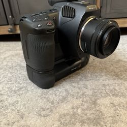 Black Magic Pocket 6k pro W/ Battery Grip 