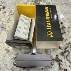 New Leatherman Juice XE6 Storm Gray NIB Original