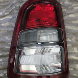RAM 1500 DRIVER'S SIDE TAIL LIGHT