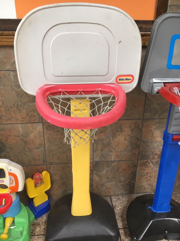 Little Tikes basketball hoop and stand